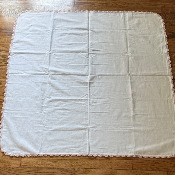 White Baby Blanket with Pink Trim | Soft and Cozy | VGUC - Picture 4 of 10